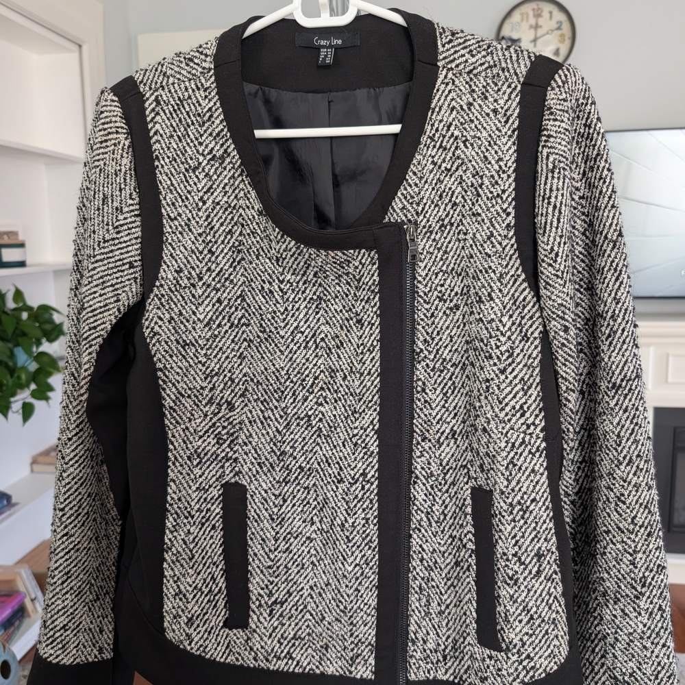 Women's Herringbone Blazer - Black and White